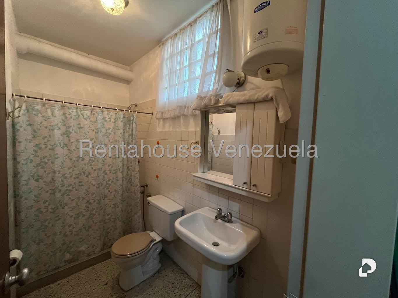 Casa en Municipio Guaicaipuro, Los Teques – 30