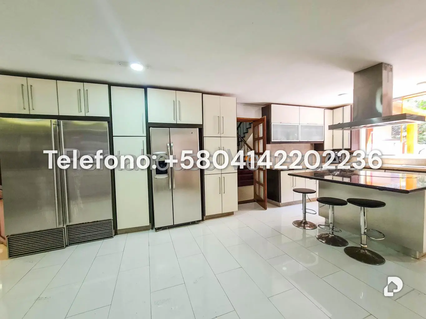 Casa en Cumbres de Curumo, Caracas – 23