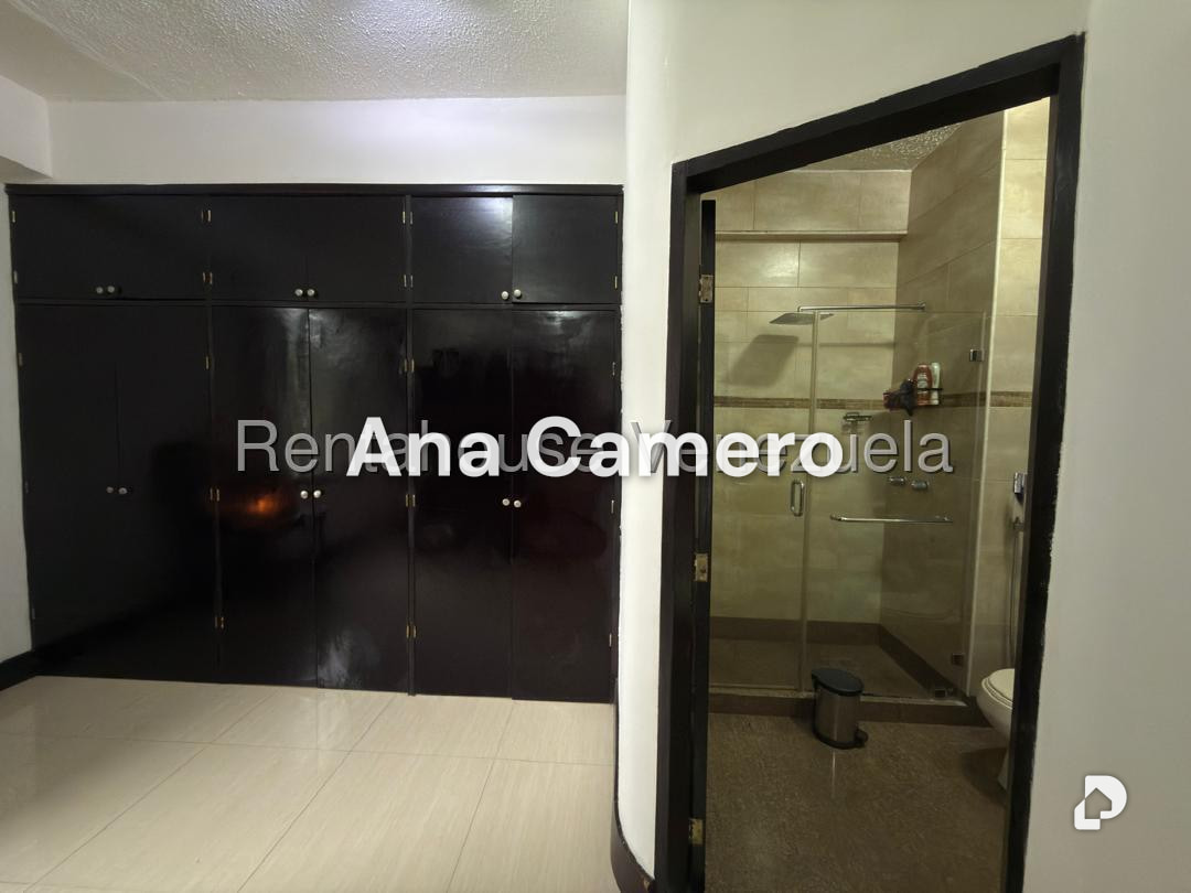 Apartamento en La Boyera, Caracas – 11