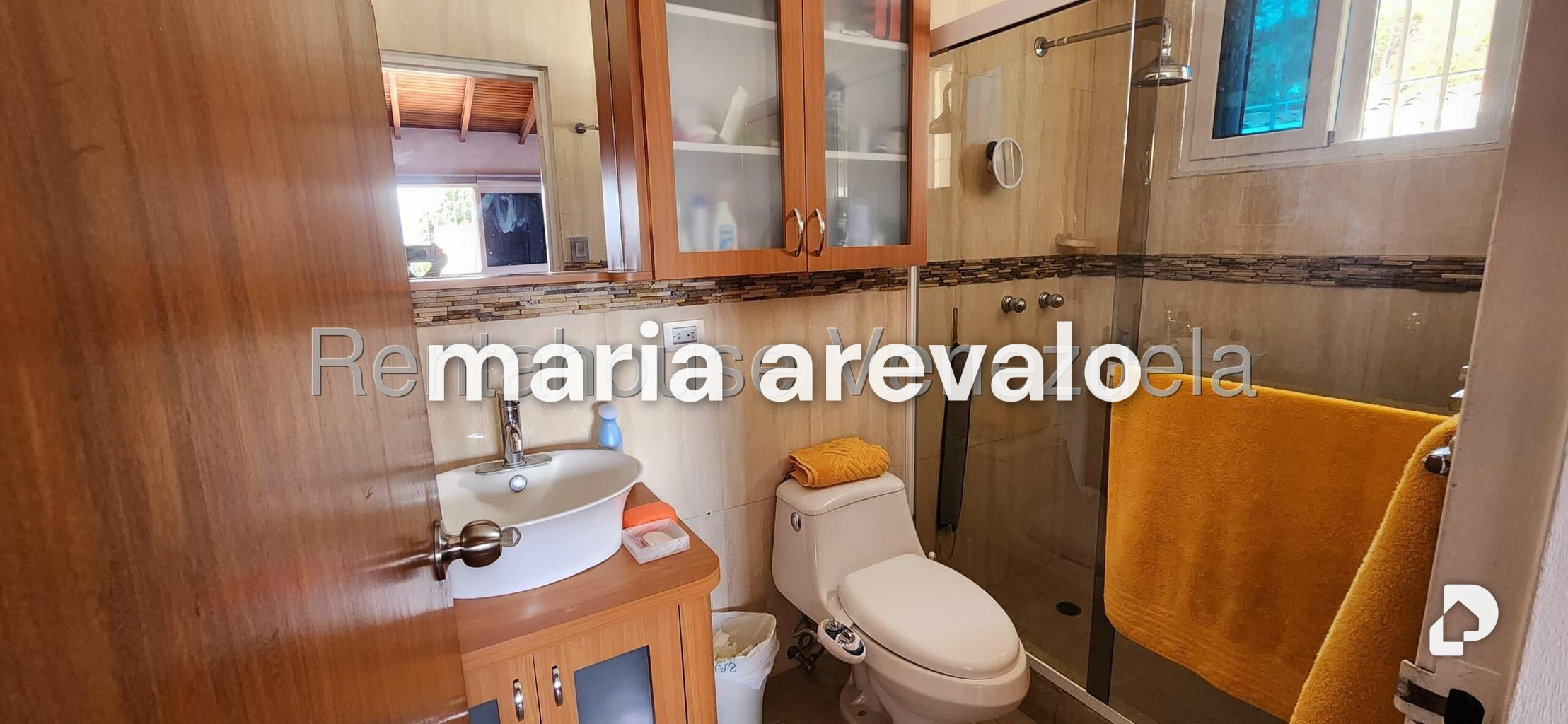 Casa en Alto Prado, Caracas – 30