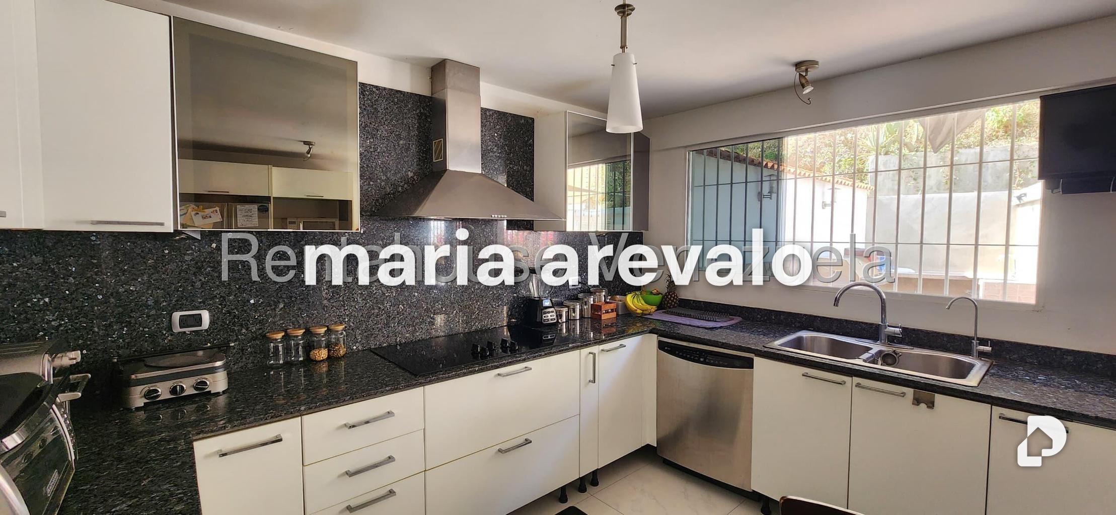 Casa en Alto Prado, Caracas – 20