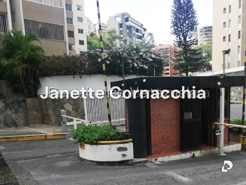 Apartamento en Santa Rosa de Lima, Caracas – 2