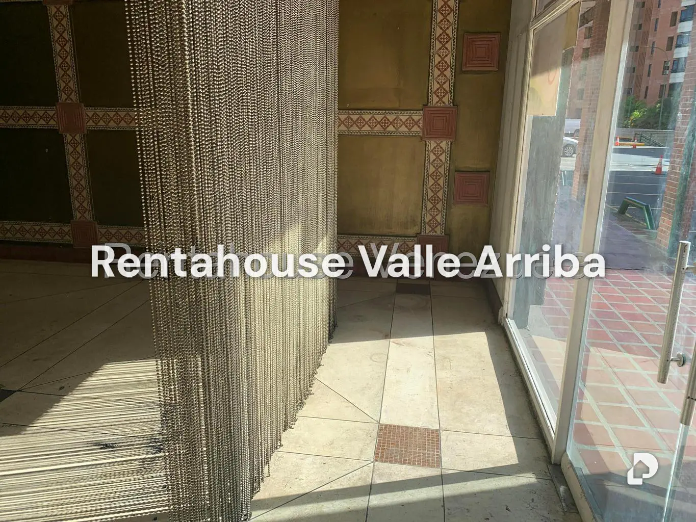 Local comercial en La Castellana, Caracas – 20