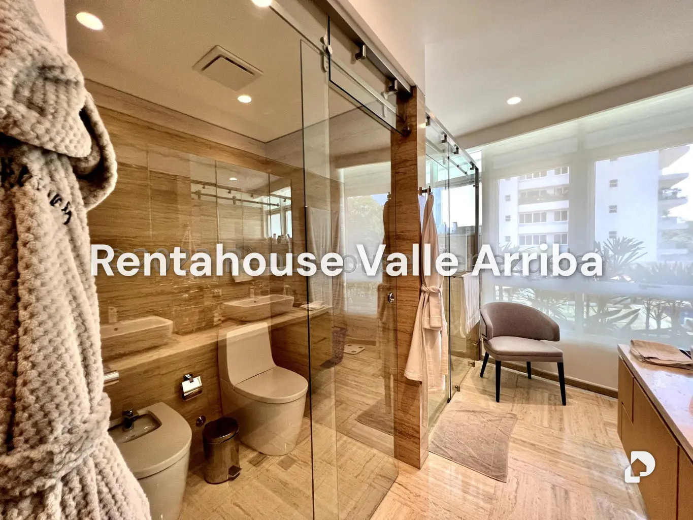 Apartamento en Campo Alegre, Caracas – 28