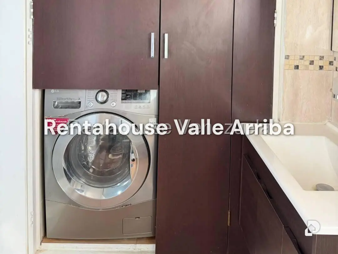 Apartamento en Los Naranjos (del Cafetal), Caracas – 12