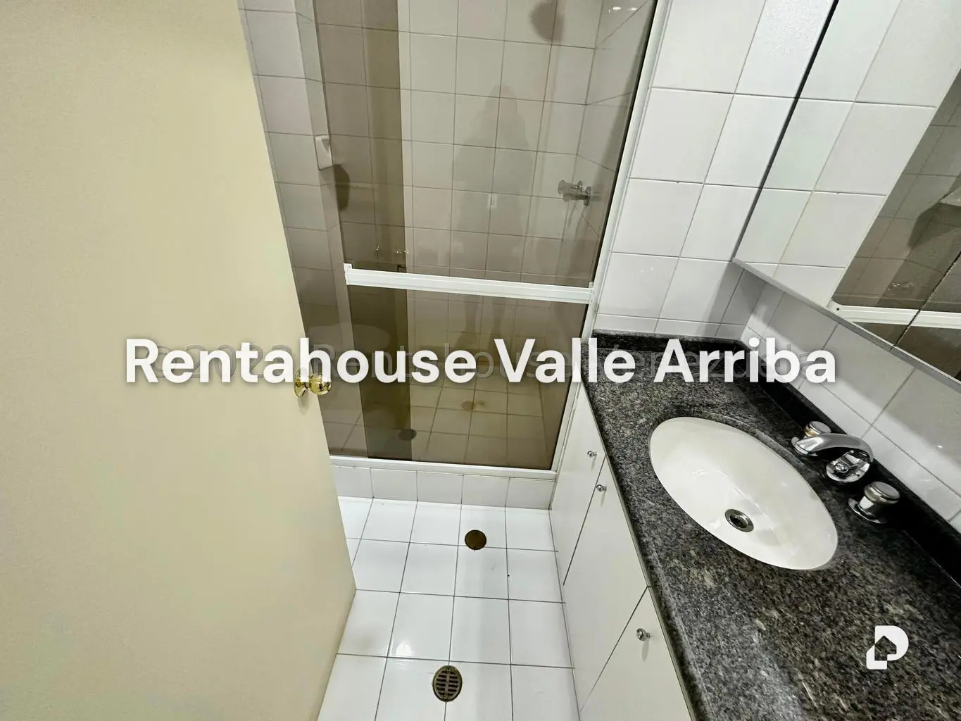 Apartamento en Las Mercedes, Caracas – 22