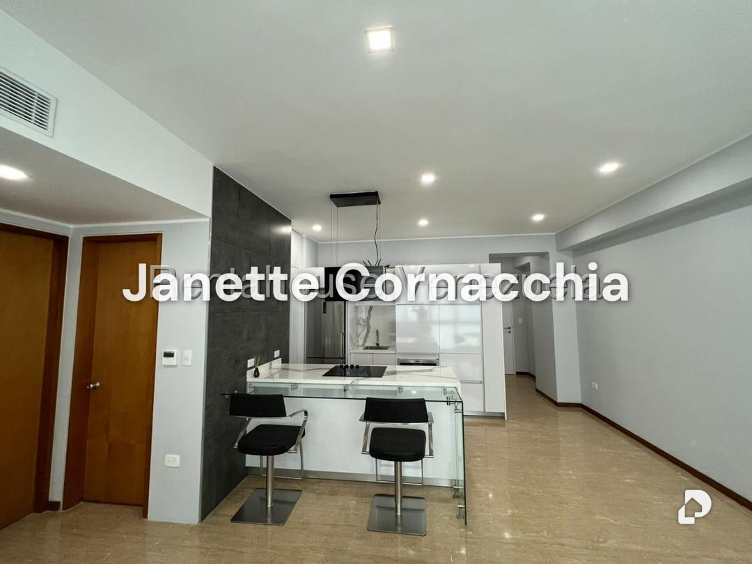 Apartamento en Campo Alegre, Caracas – 23