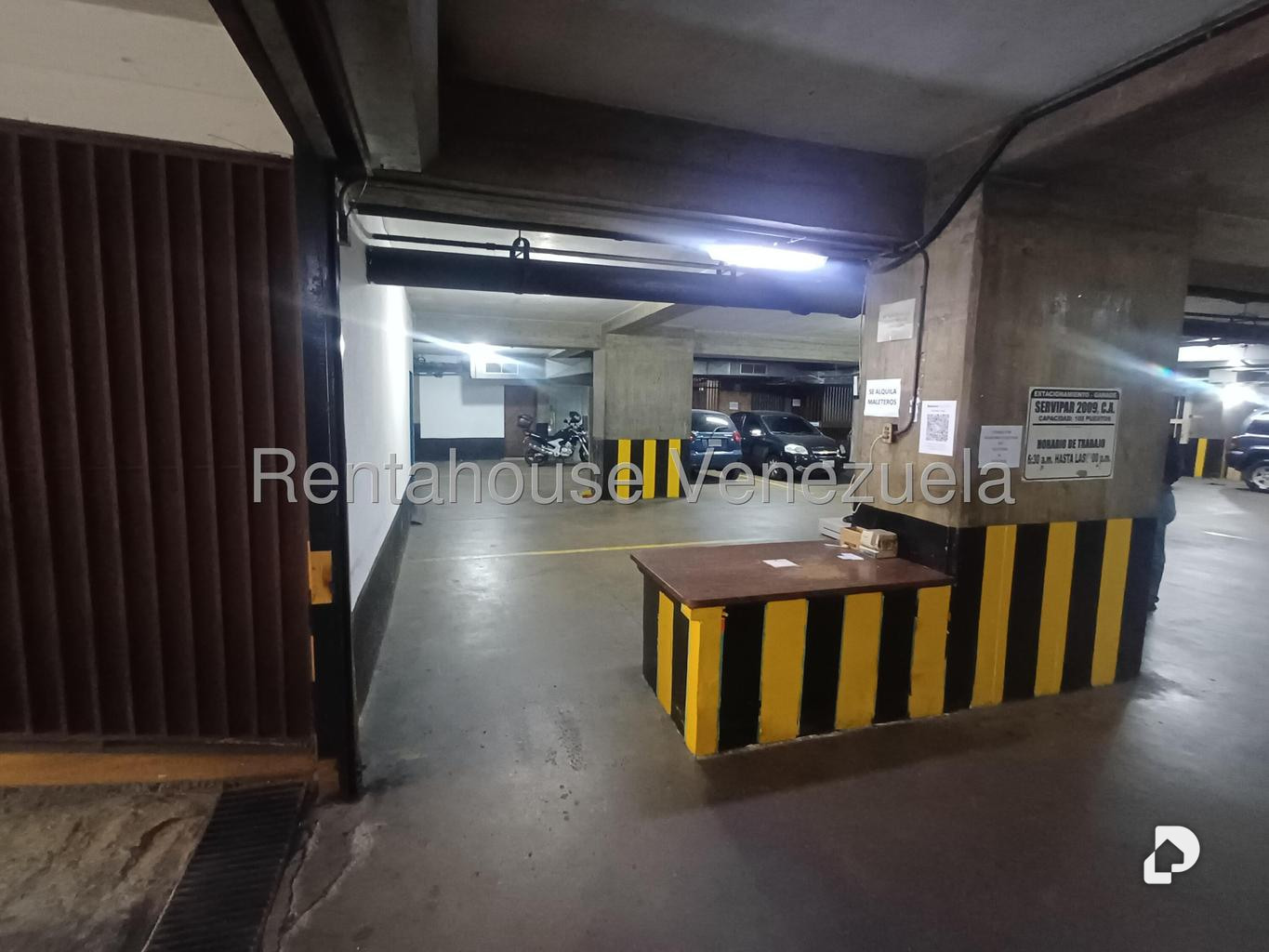Garage/Parking in Los Dos Caminos, Caracas – 8