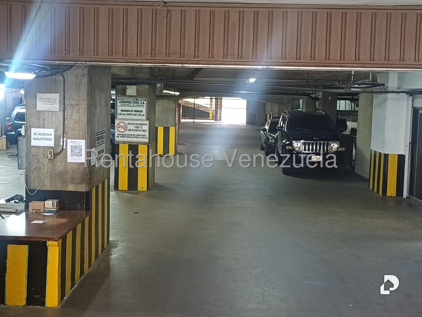 Garage/Parking in Los Dos Caminos, Caracas – 7