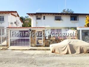 House in Alto Prado, Caracas - 1