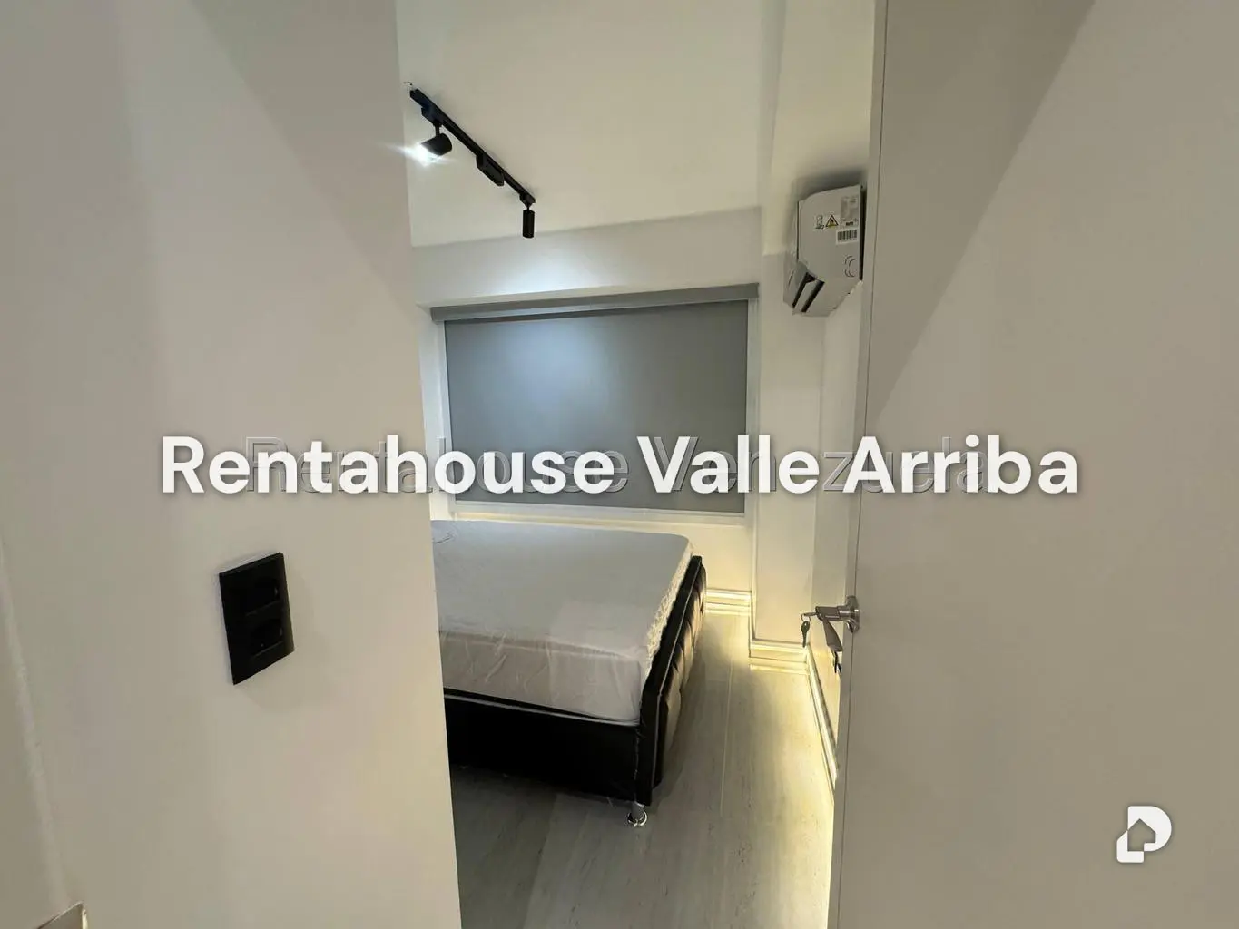 Apartamento en Lomas de La Alameda, Caracas – 29