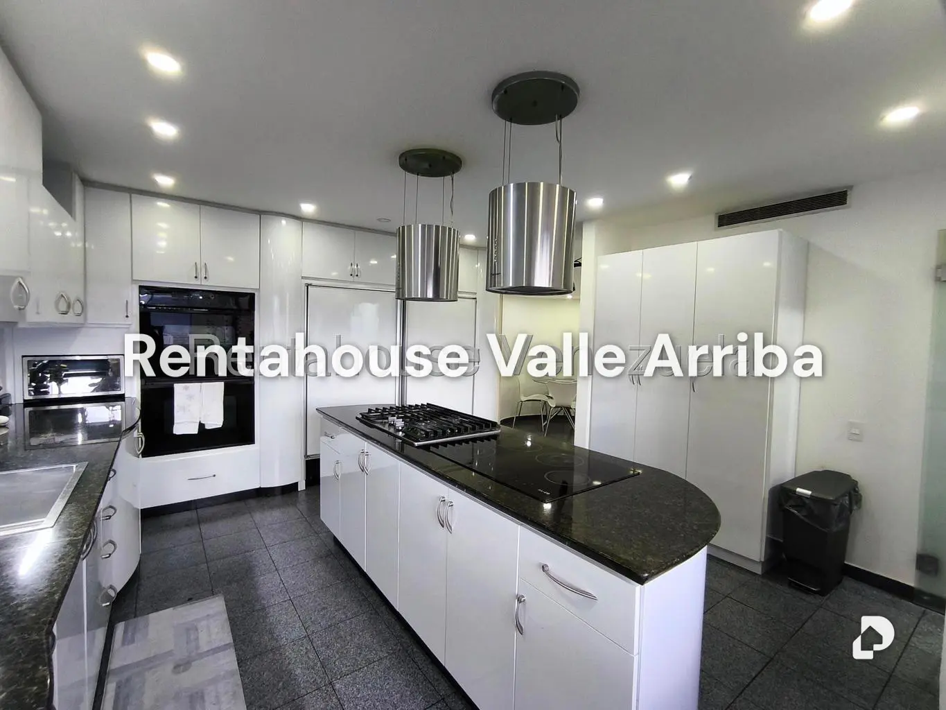 Apartamento en Santa Fe Norte, Caracas – 15