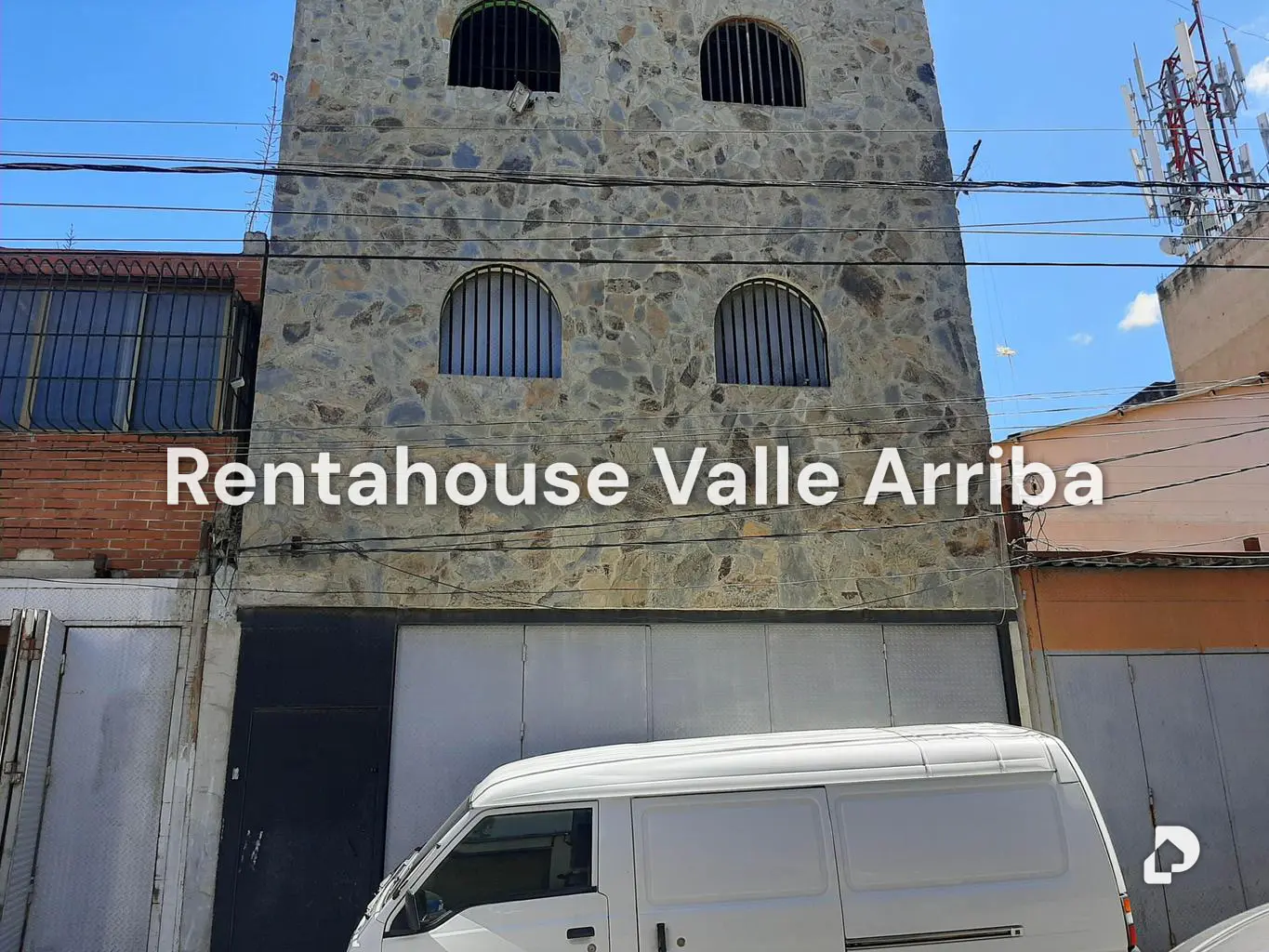 Edificio en Cementerio, Caracas – 1