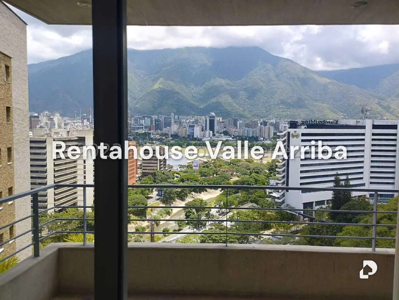 Apartamento en Lomas de Las Mercedes, Caracas – 19