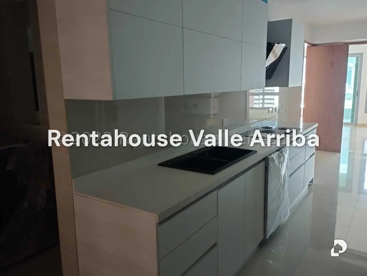 Apartamento en Lomas de Las Mercedes, Caracas – 18