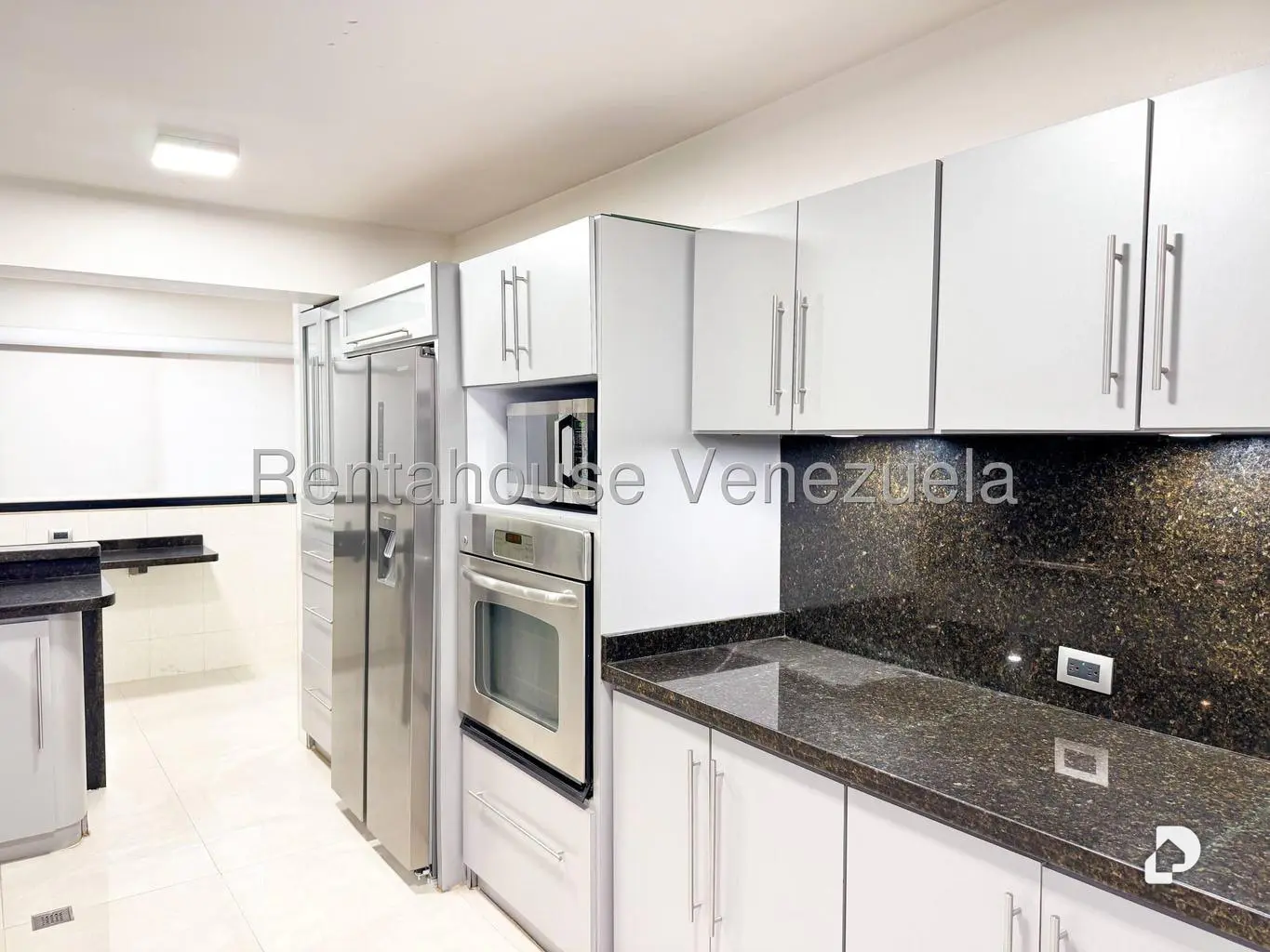 Apartamento en El Rosal, Caracas – 20