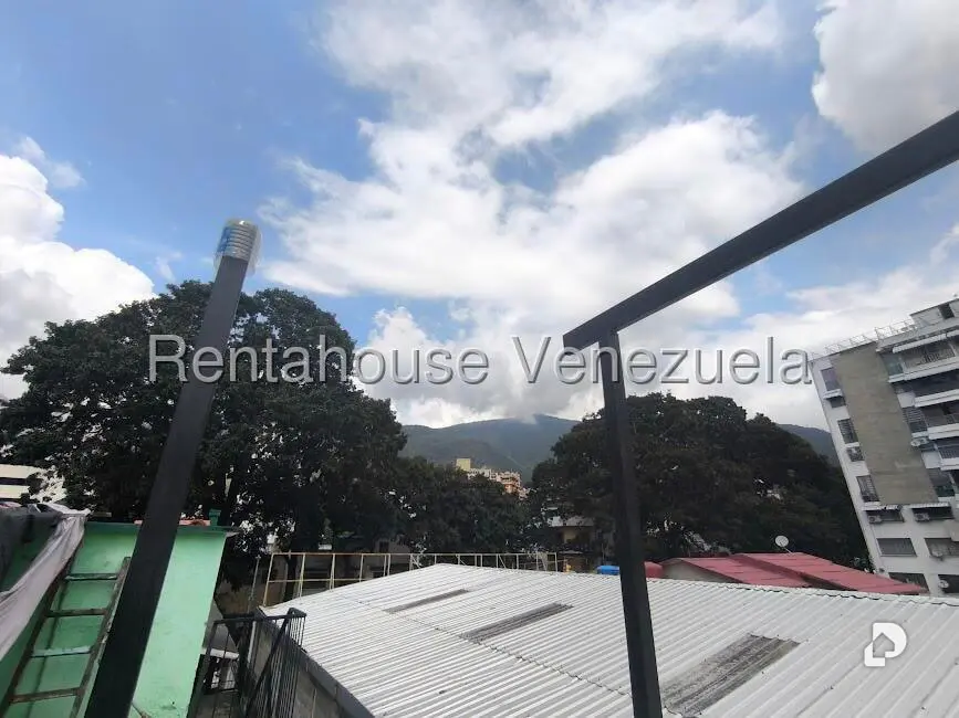 Casa en San Bernardino, Caracas – 18