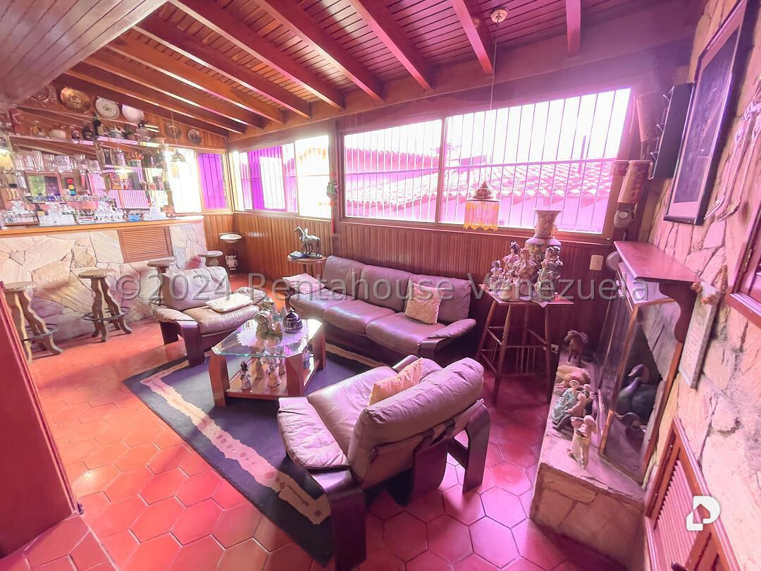 Casa en Alto Prado, Caracas – 15