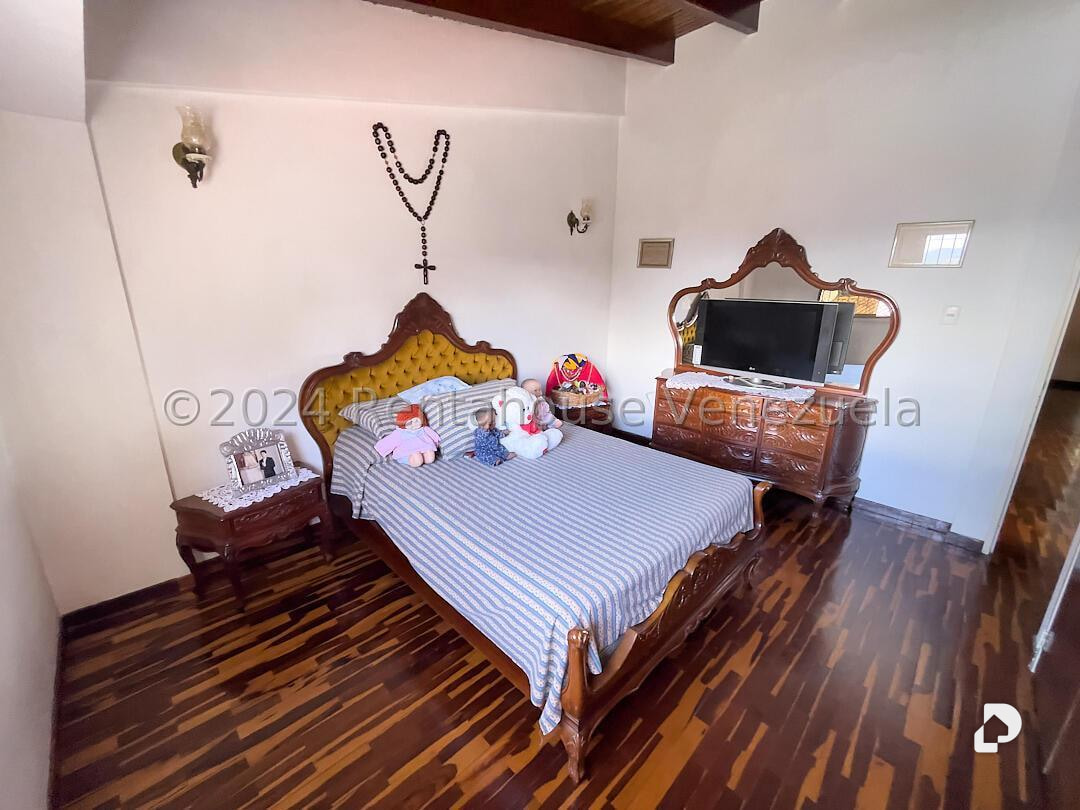 Casa en Alto Prado, Caracas – 27