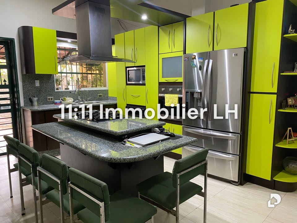 House in Los Palos Grandes, Caracas – 10