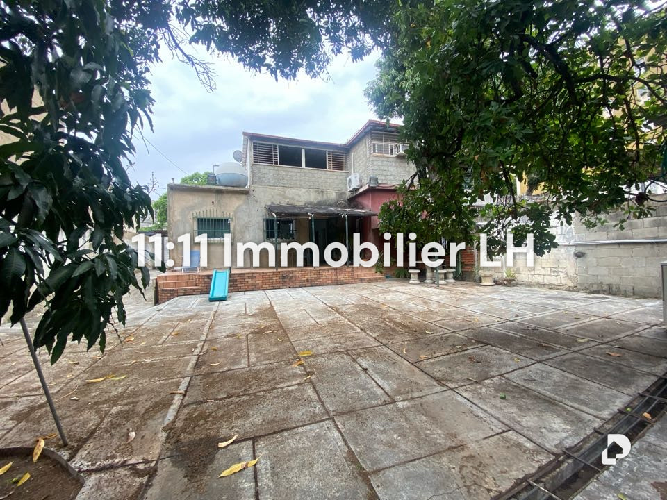 House in Los Palos Grandes, Caracas – 16