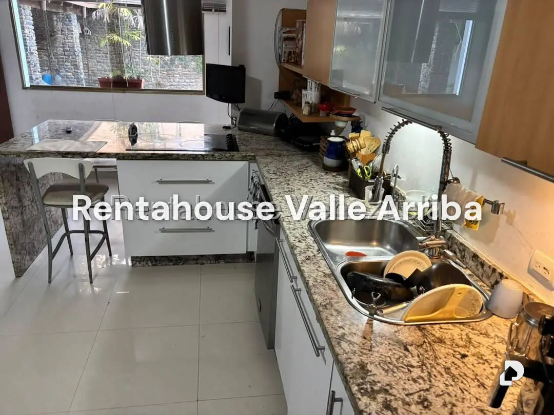 Casa en Tusmare, Caracas – 25