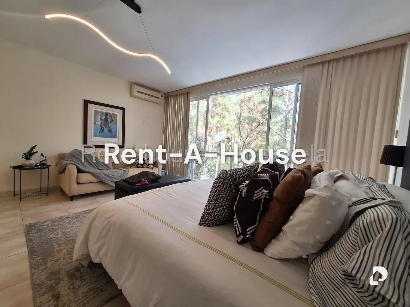 Casa en Villa Nueva Hatillo, Caracas – 25