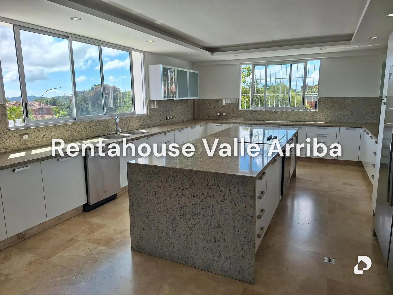 Casa en La Lagunita Country Club, Caracas – 13