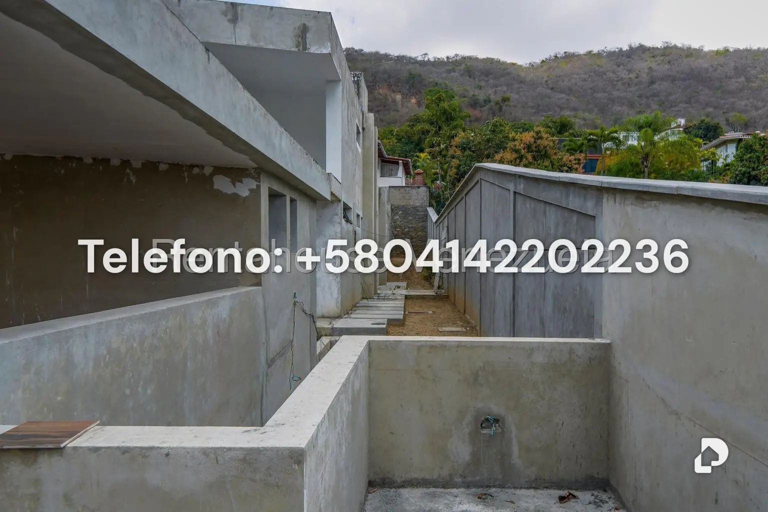 Casa en Prados del Este, Caracas – 29