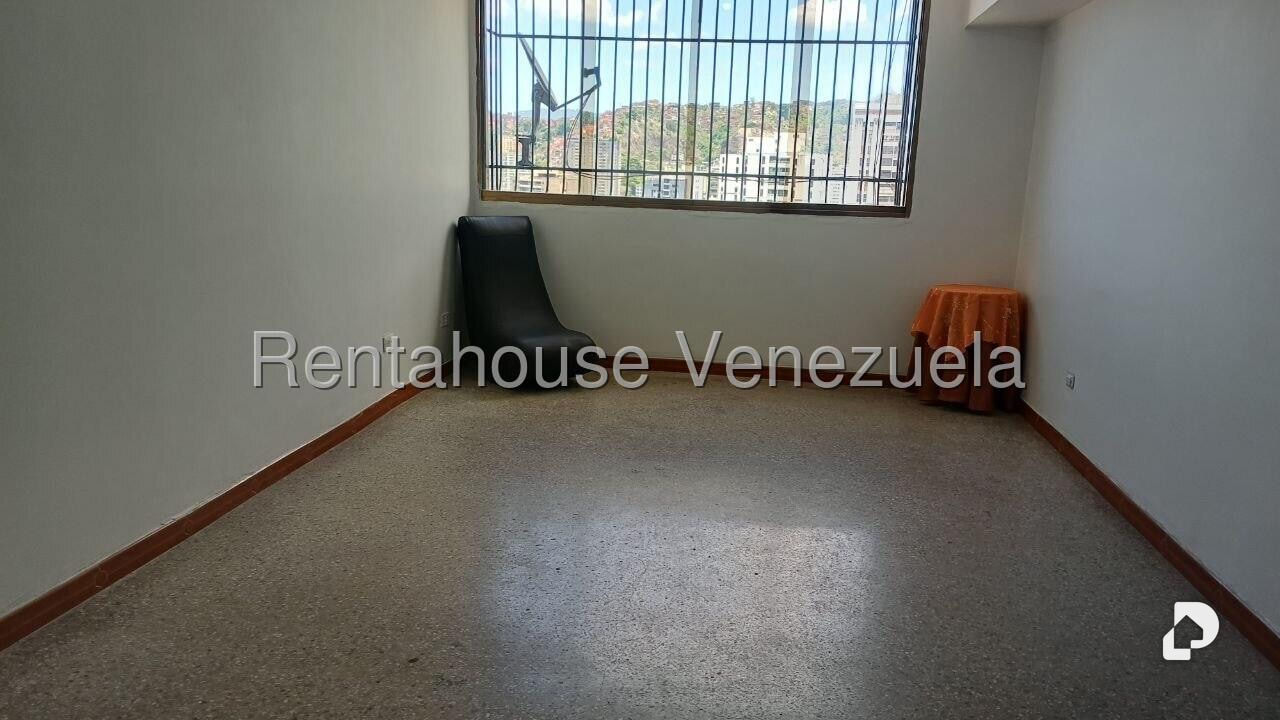 Apartamento en San Martín, Caracas – 2