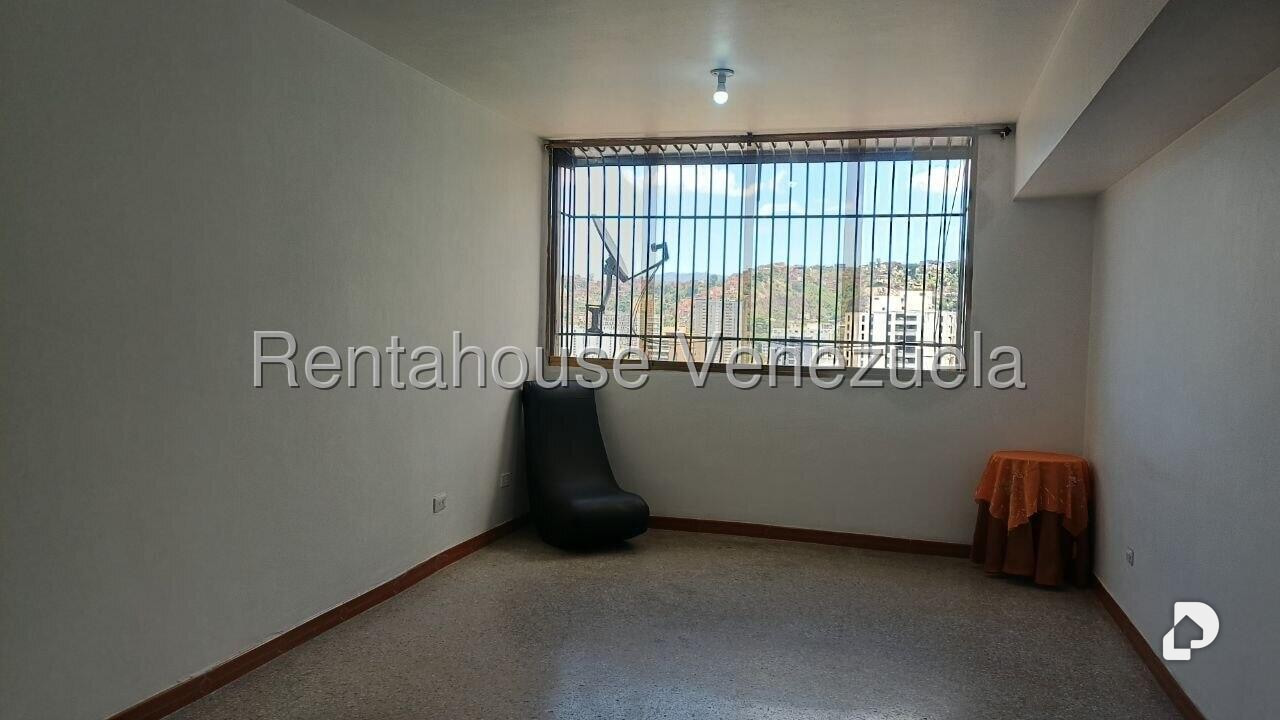 Apartamento en San Martín, Caracas – 3
