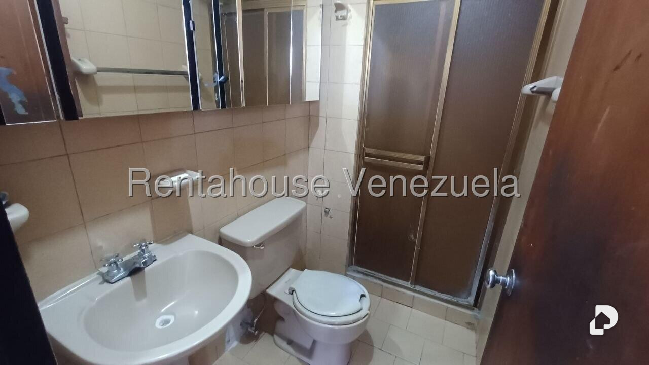 Apartamento en San Martín, Caracas – 16