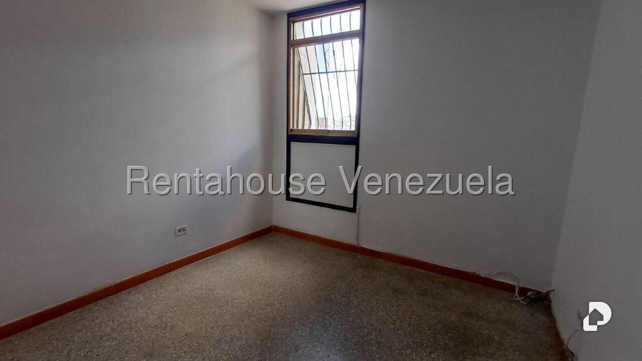 Apartamento en San Martín, Caracas – 14