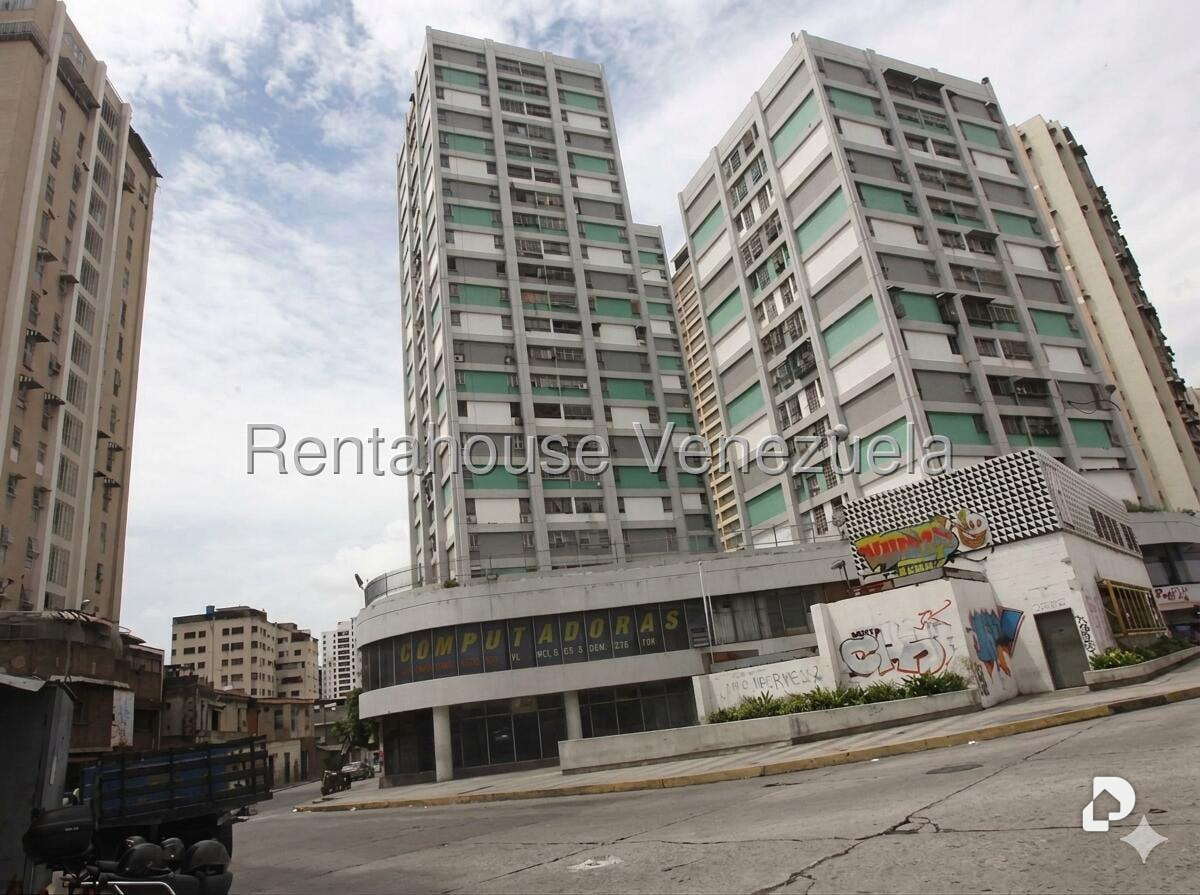 Apartamento en San Martín, Caracas – 1
