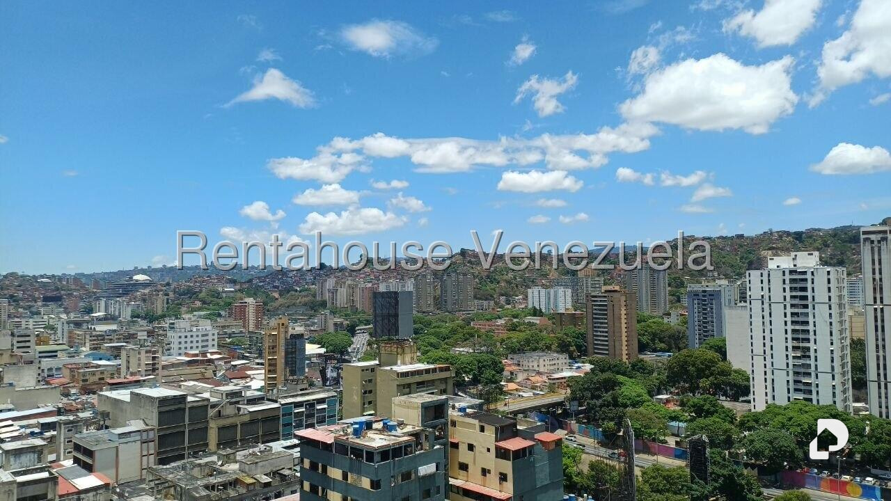 Apartamento en San Martín, Caracas – 17