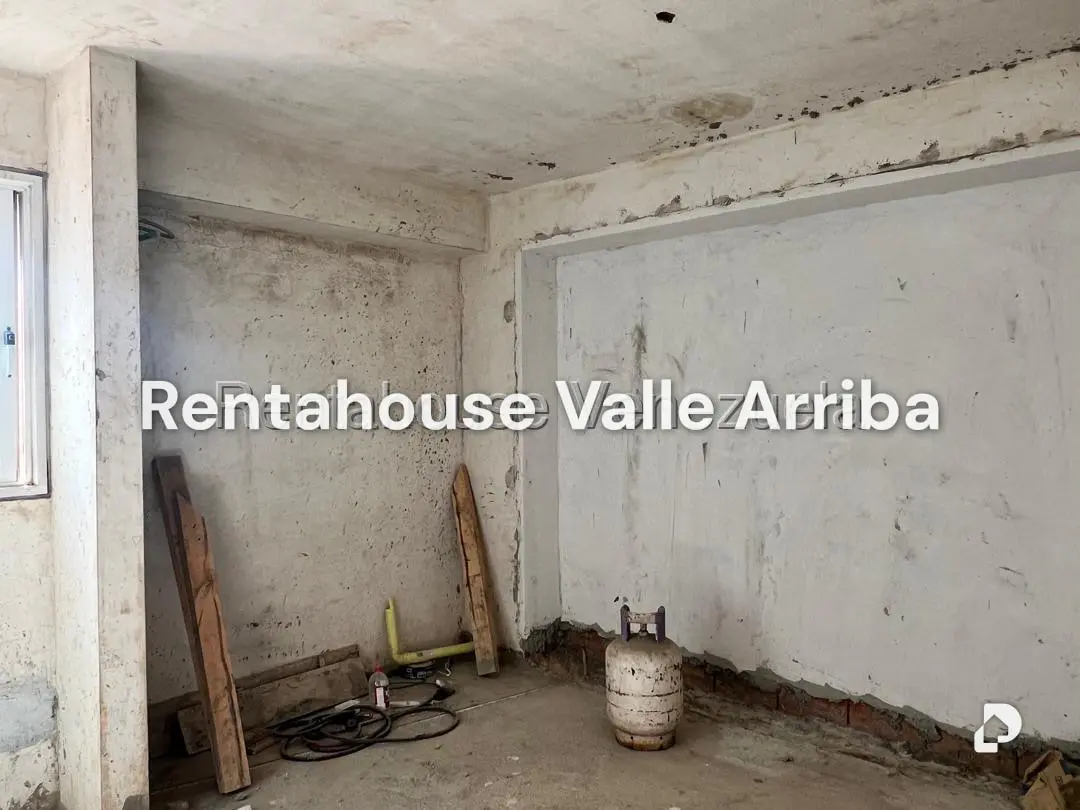 Apartamento en El Rosal, Caracas – 18