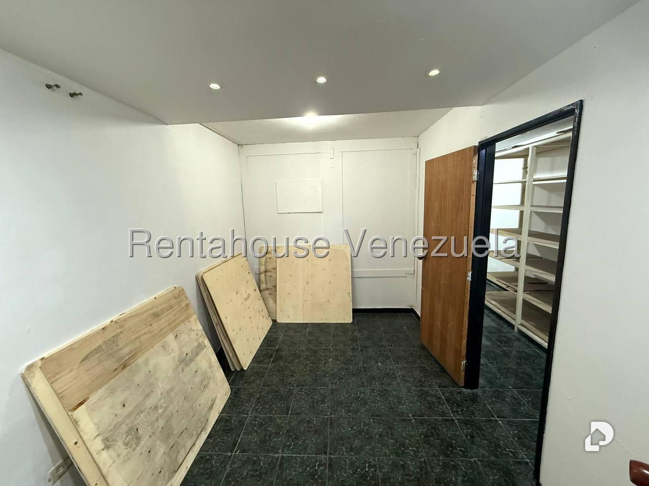 Local comercial en Quinta Crespo, Caracas