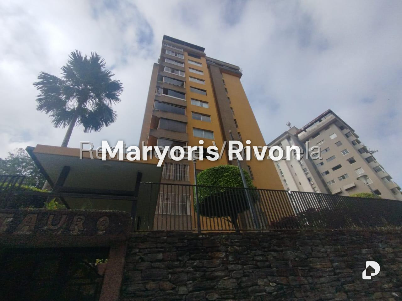 Apartamento en Cerro Verde, Caracas – 1