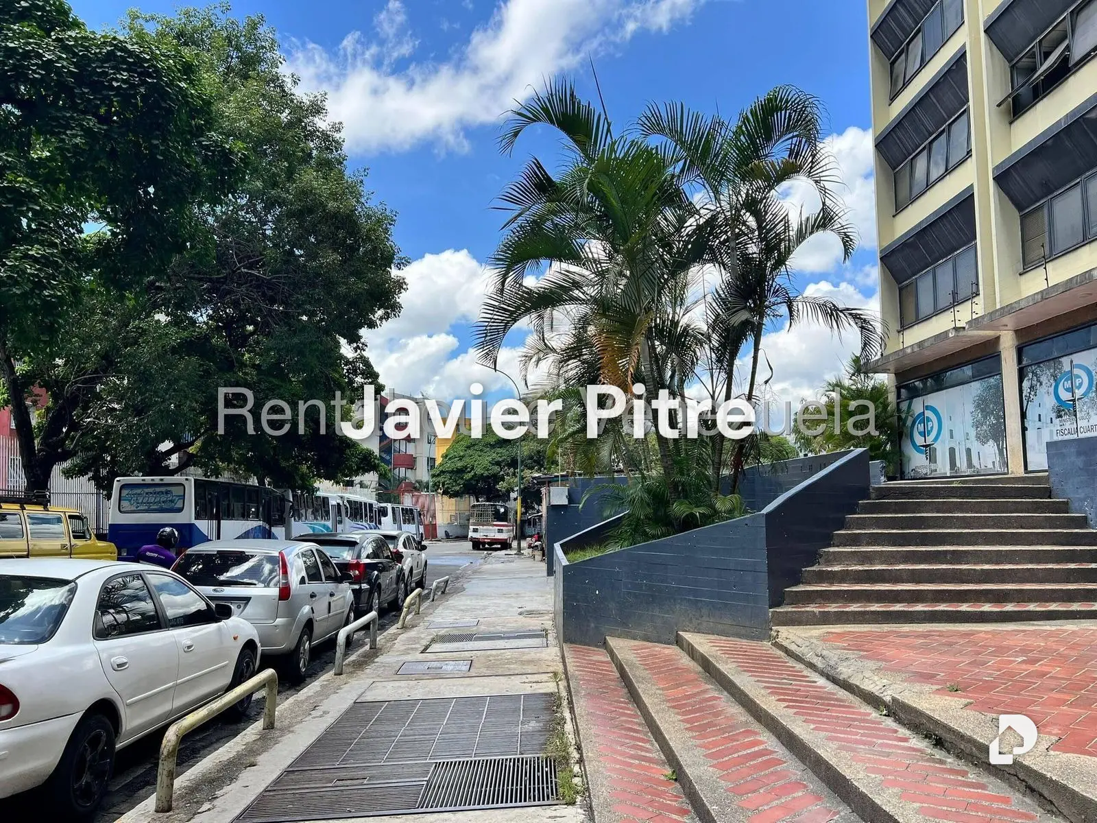 Local comercial en La Urbina, Caracas – 2