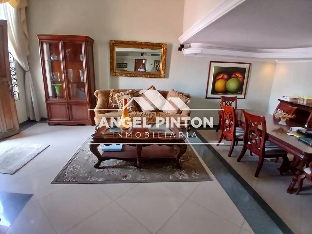 Townhouse en Urbanización Canta Claro, Maracaibo - 1