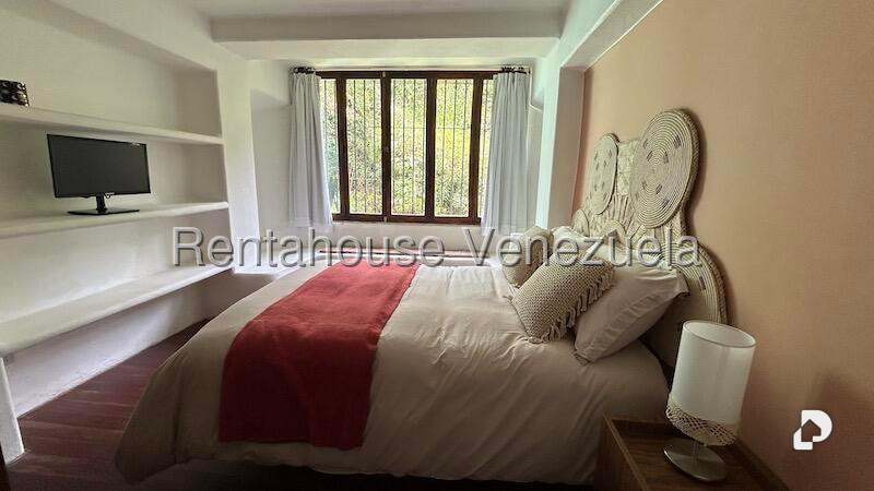 Casa en Oripoto, Caracas – 15