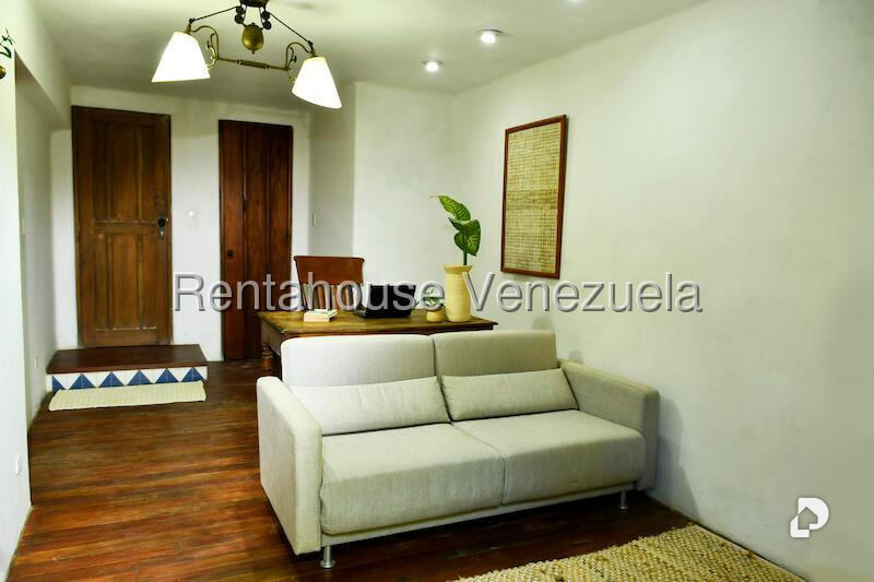 Casa en Oripoto, Caracas – 16