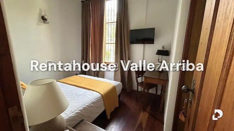 Casa en Oripoto, Caracas – 12
