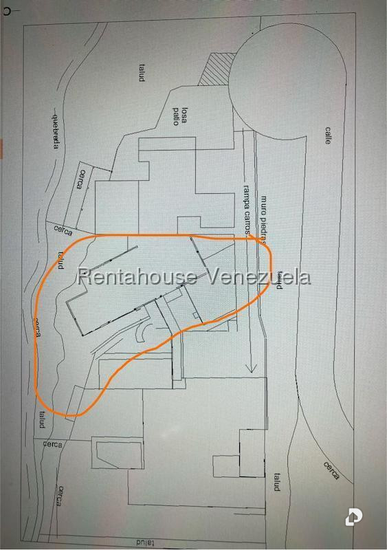 Casa en Oripoto, Caracas – 25