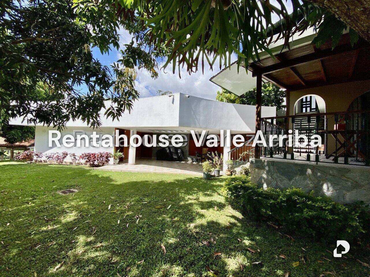 Casa en Lomas De La Trinidad, Caracas – 28