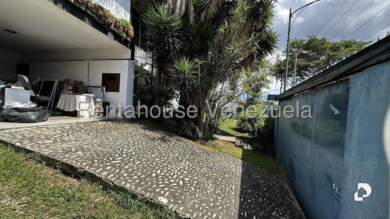 Casa en Prados del Este, Caracas – 16
