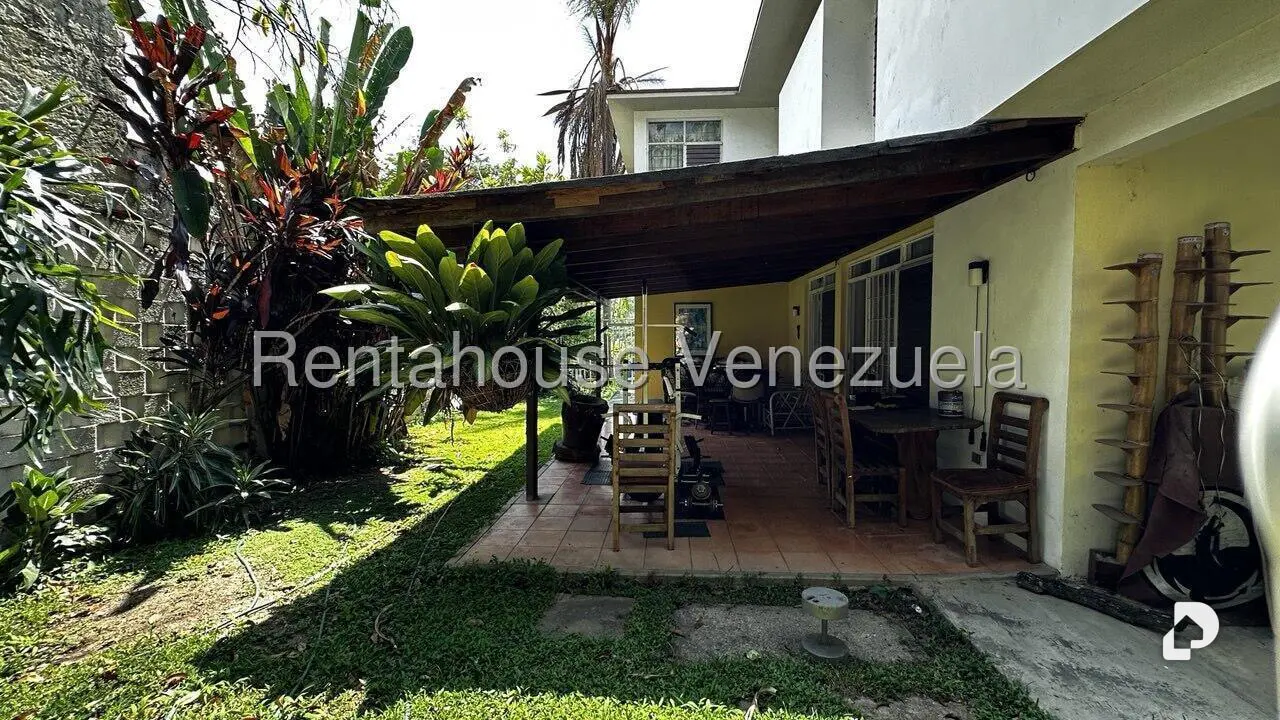 Casa en Prados del Este, Caracas – 26
