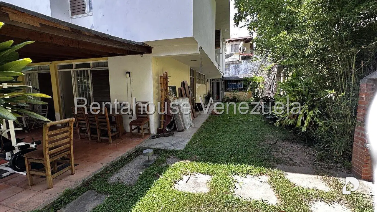 Casa en Prados del Este, Caracas – 24