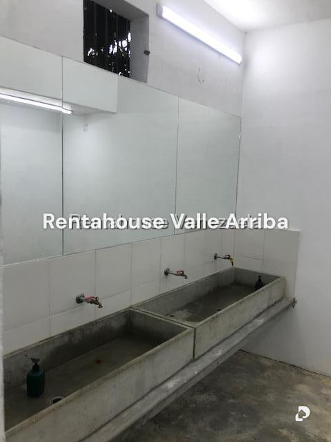 Local comercial en Los Chorros, Caracas – 12