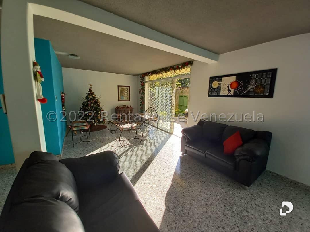 Land in Santa Eduvigis, Caracas – 30